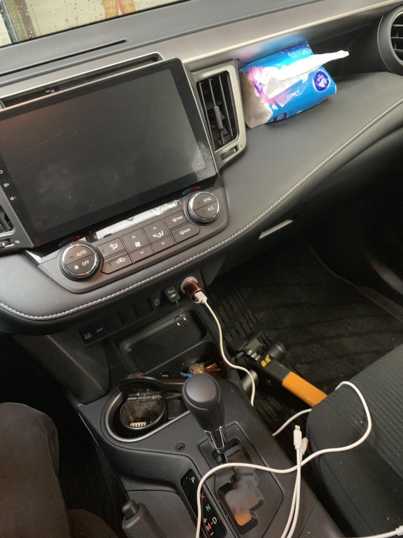 rav4荣放-rav4 19款cvt两驱先锋版有没有carplay的啊