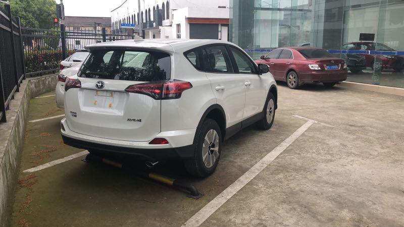 rav4荣放-今天询问了这款风尚，2.0L。报价19万，核算吗？