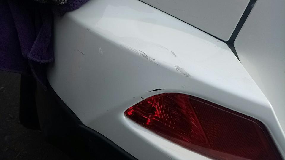 rav4荣放-亲们有谁知道这个划痕怎么处理比较合适？