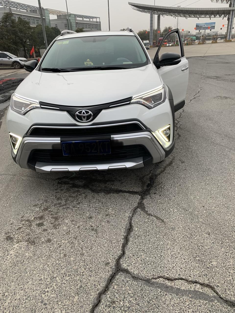 rav4荣放-灯带日行灯改装效果难看吗