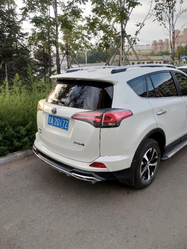 rav4荣放-丰田RV4的耗油量怎样？这车保养价格很高吧？