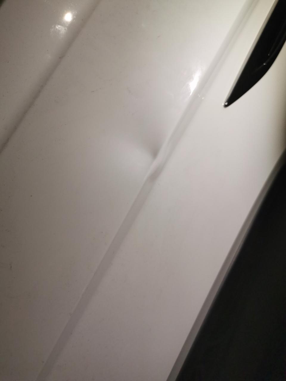 途岳新车被砸了一下，请问修复是去4S店好还是外面维修店实惠。修复会破坏漆面嘛