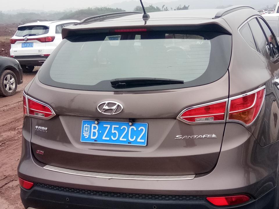 胜达-我想请问你一下像这样的车。评估多少钱？5年了，跑了15万公里。