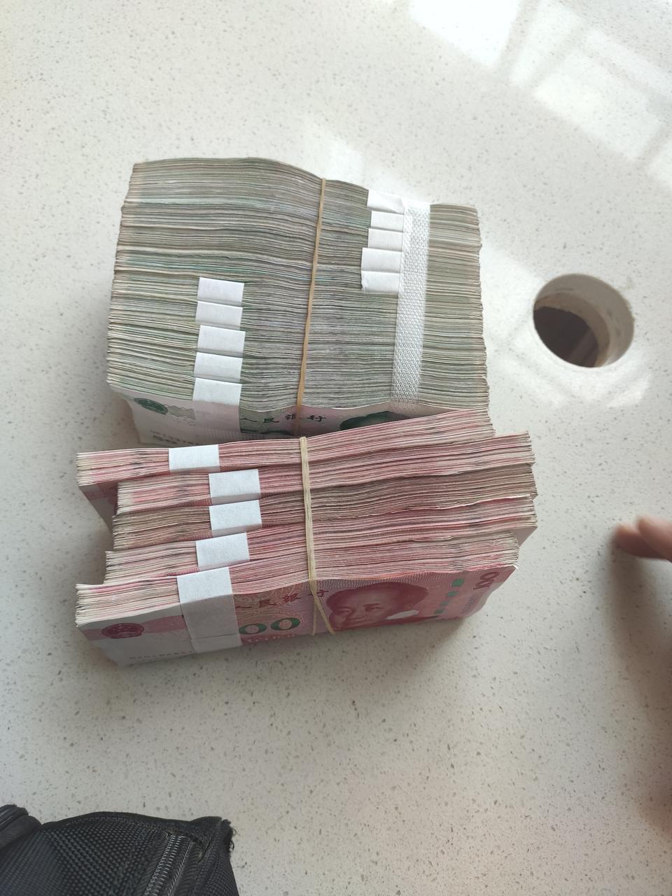 奔驰e级-各位兄弟们  现在 20款e系马上出来了。请问可以入手么？召回后的问题解决了么？平时高速多 安全第一 求解答。