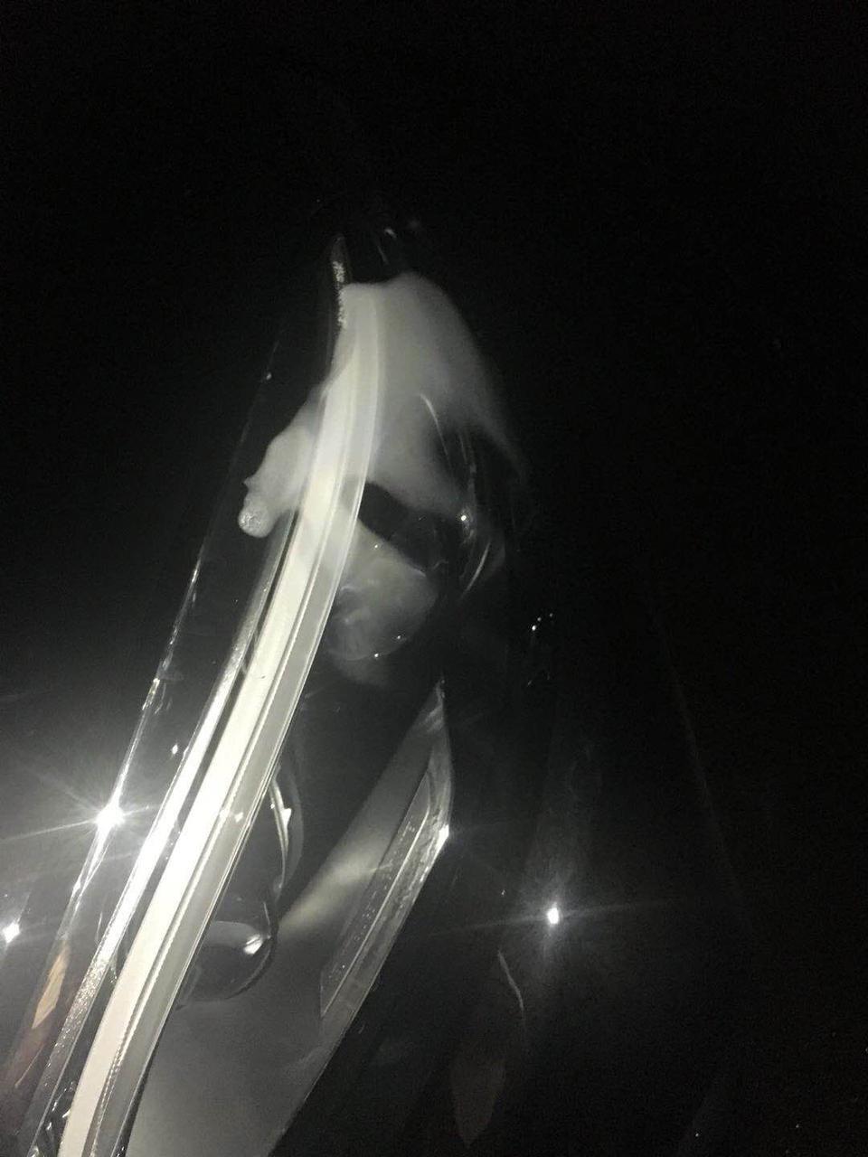奔驰e级-大神昨天刚刚提的车，今天发现两个大灯有雾，这是正常的吗？还是质量问题？