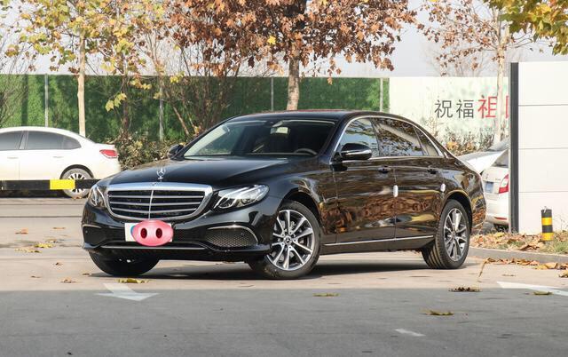 奔驰e级-2019款E300L 行政时尚版  怎么设置离车自动锁车？