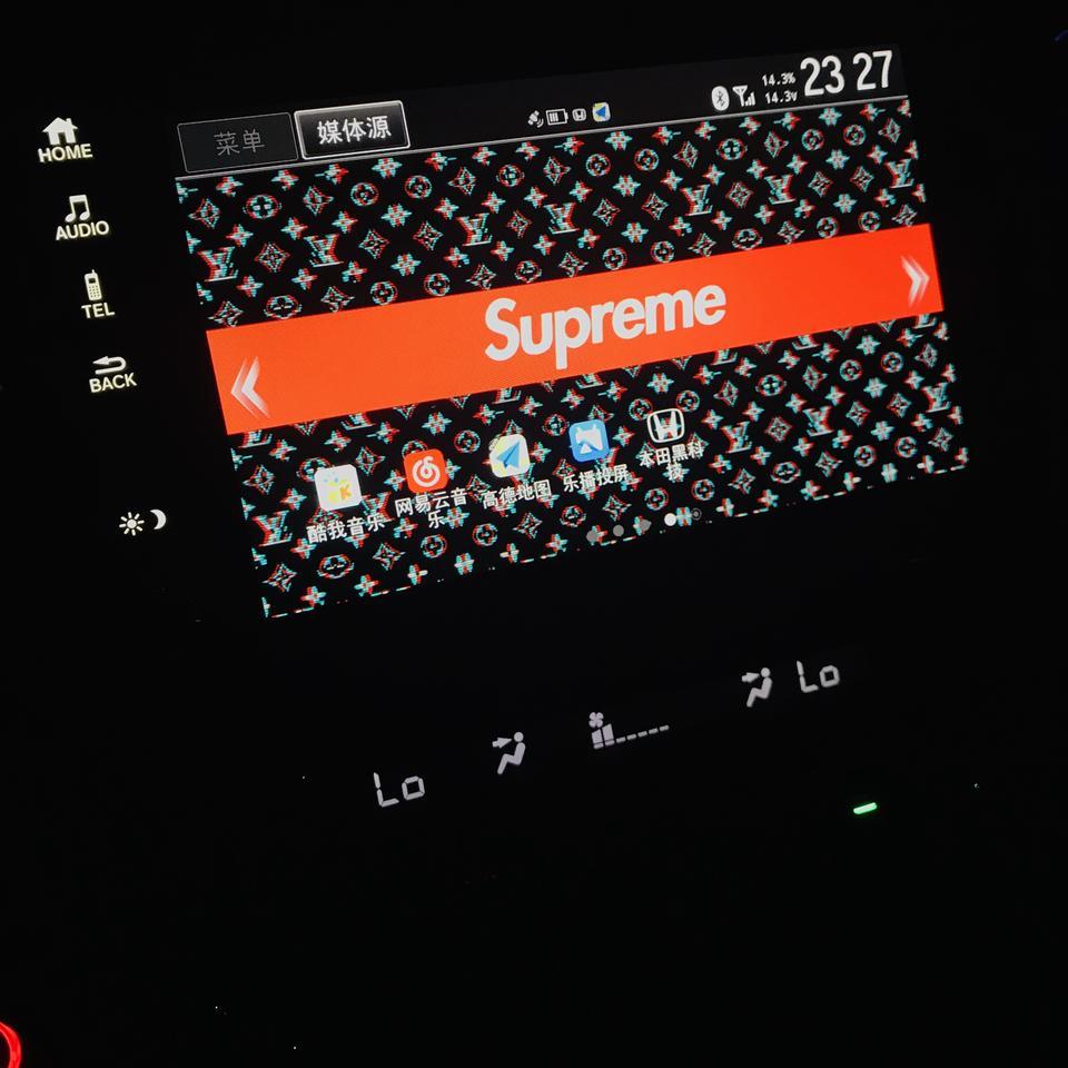 冠道后排 USB 插口处的翻开保护套能拆掉？