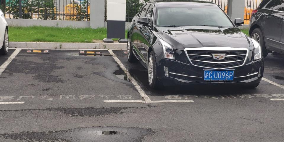 凯迪拉克ats-l-我的ATSL原厂轮胎钢圈太小我想换成18寸的，请问都需要买哪些东西