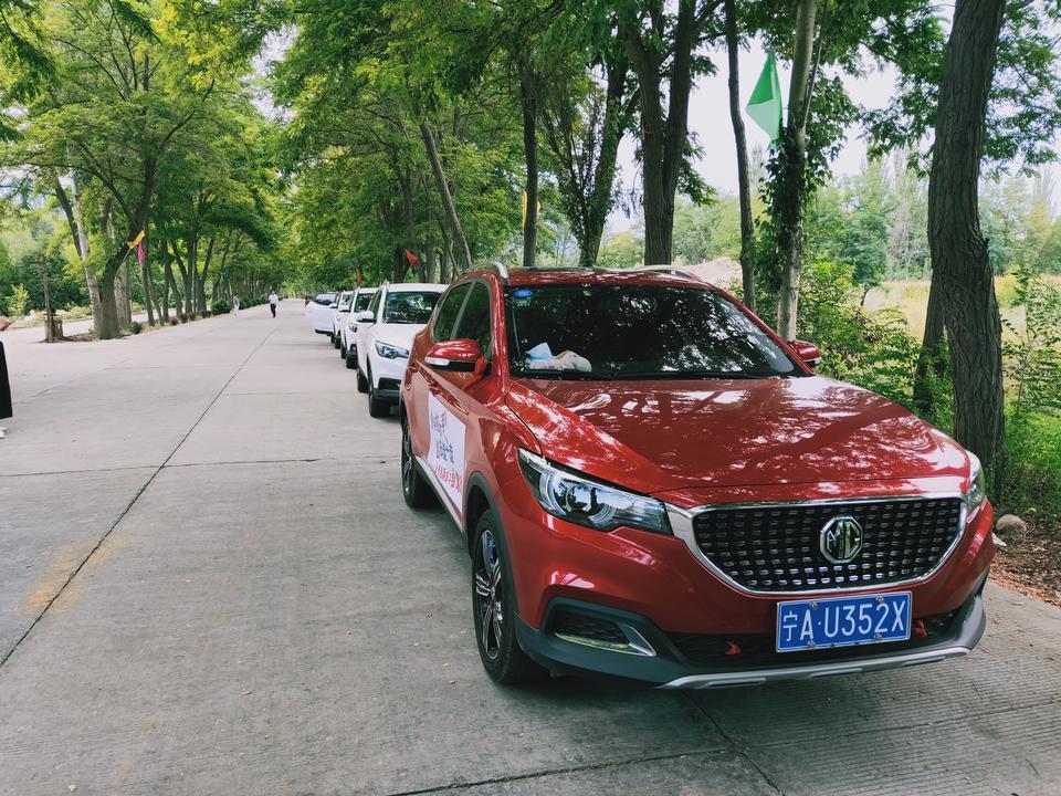 名爵zs-兄弟们我想给我的zs改装仪表盘，我想改成液晶的，有没有什么好的建议呢