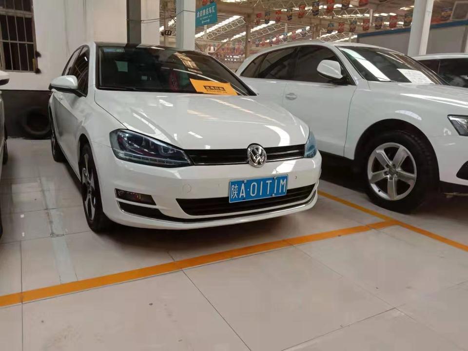 高尔夫15款1.4TSI自动舒适型，车程6万多公里，二手车商报价97000，这个价格现在入手合适吗？