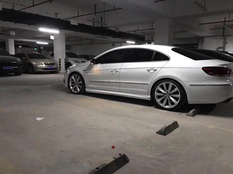 大众cc-黄金海岸装CC车上，黑色的好看还是银色的好看？大家给个建议