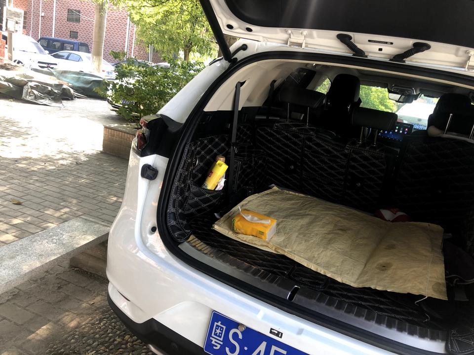唐1599的最后排有老铁们加装过喇叭和低音炮吗￼￼￼￼