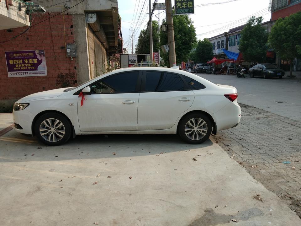 英朗-各位大神们有没有加装车窗亮条，时间久了会不会掉，会不会生锈，有没有不好的地方求告知