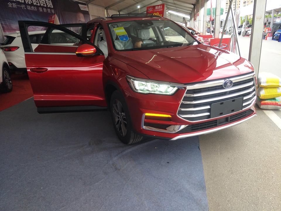 最近打算入手一台SUV，看过这款比亚迪宋Pro，不知道性价比怎么样，1.5T油耗应该还可以，各位有董车的老铁，帮忙给个建议?