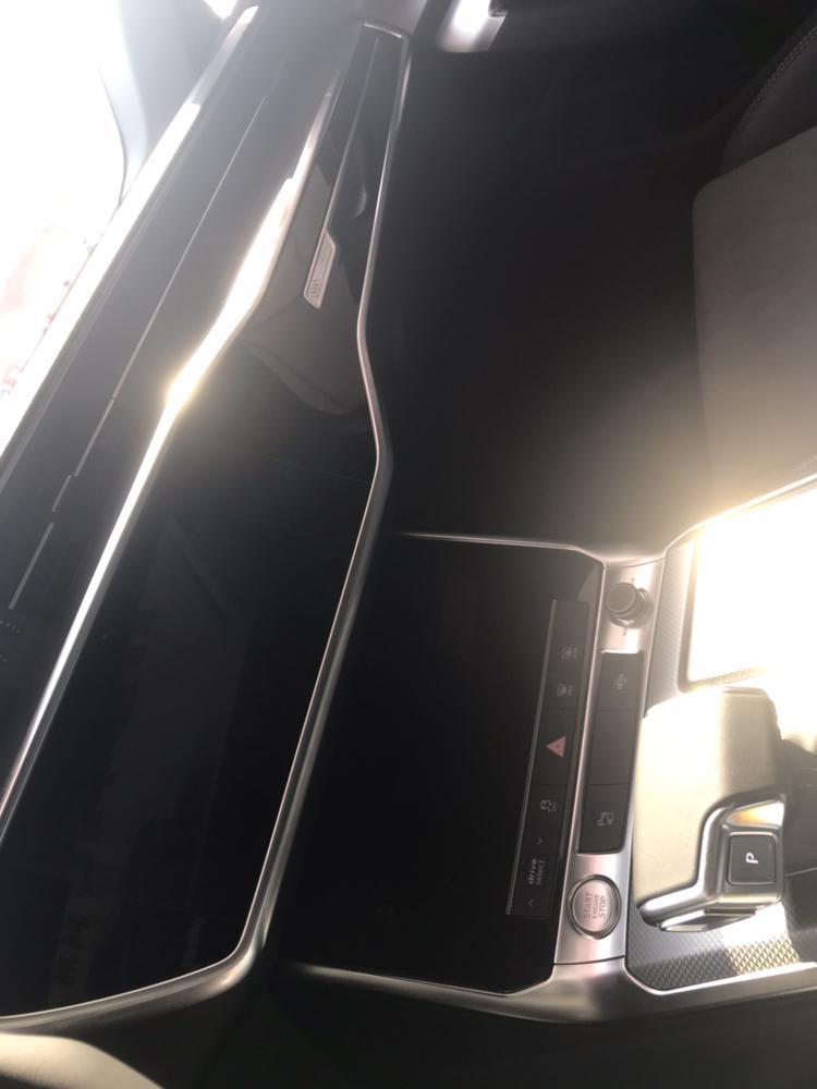 奥迪q3和奔驰a级，哪个更值得入手，从内饰和价格上看