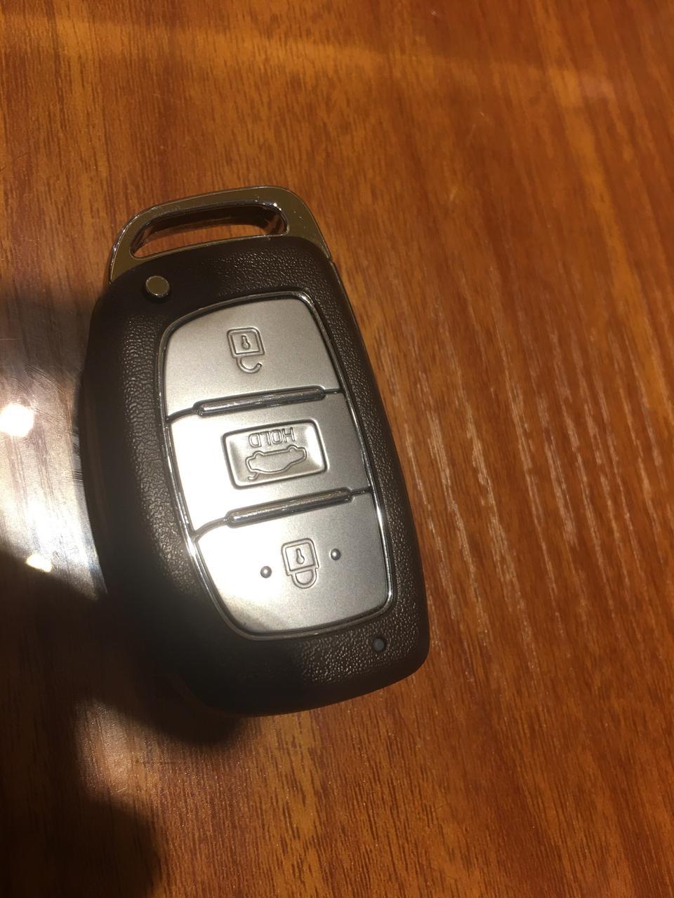 领动1.4活力型，刚开始钥匙一靠近车子后视镜灯都会打开，今天怎么没反应是怎么回事，怎么设置