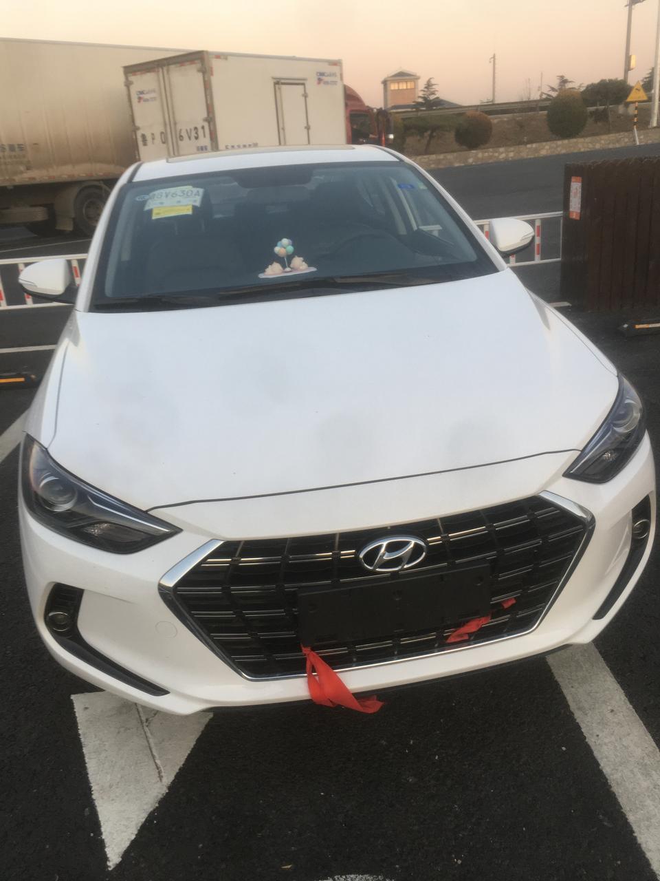 领动-19款自精有没有原装的一键启动和无钥匙进入？大概需要多少钱？有没有门把手按键？
