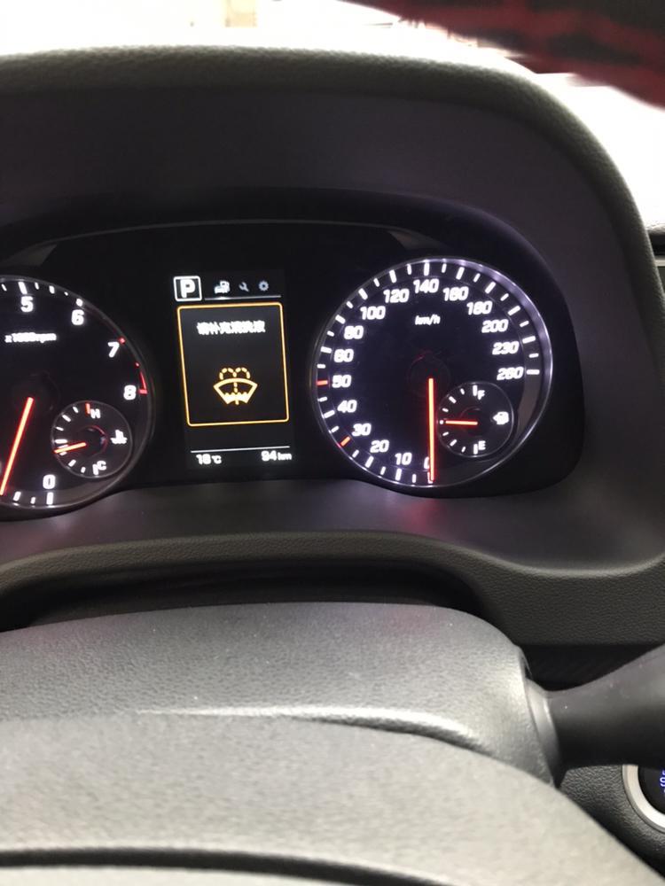领动-这个是加玻璃水 还是自来水加洗洁精
