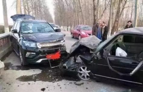 雷凌-车子放在维修店里，店主试车撞死人没有能力赔偿，车主要负责吗？
