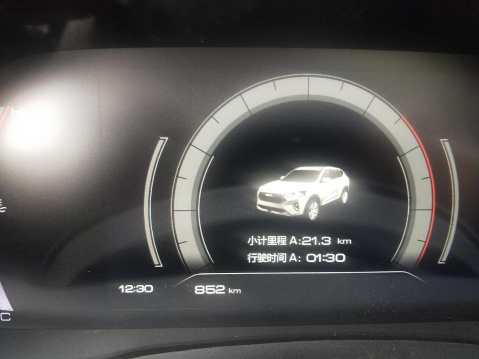 哈弗f7-2020款f7你们都是怎么开车的，我的油耗13·8，跑起来油耗不高，低速等红绿灯油耗没低过，目前其他没问题，刚跑了862公里