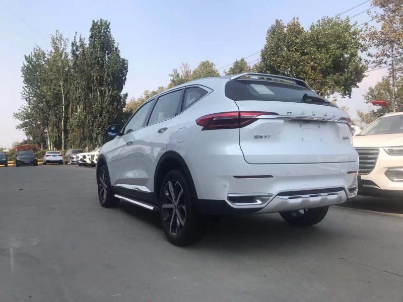 哈弗f7-各位车友你们好，F7潮顶配。落地15万，贷款两年贵不贵？