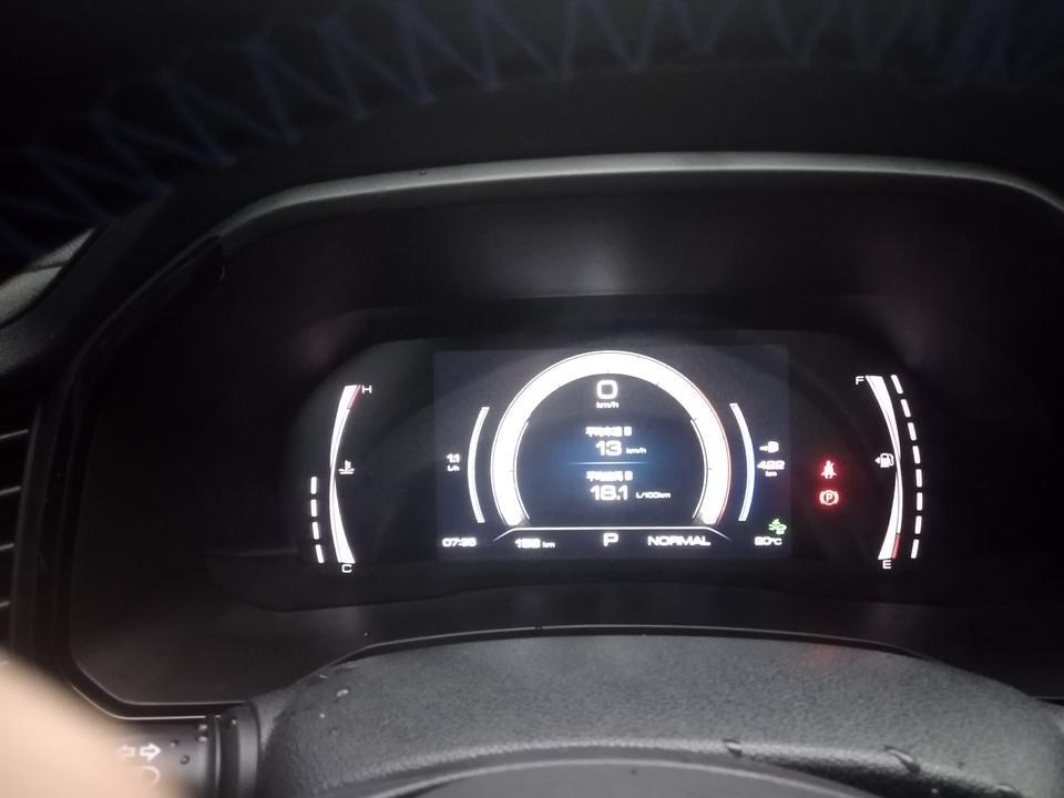 哈弗f7-车子上面这个加油显示大致能跑的公里数，这个是准的还是不准的？我昨天加完油显示430，今天就跑了5公里，他用掉了将近10个，现在只剩420了。
