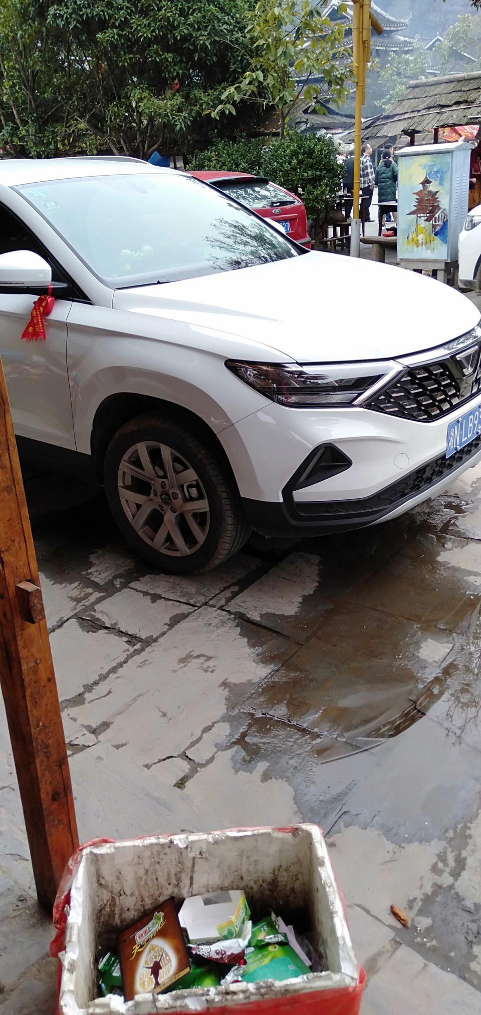 捷达vs5-悦享版的后视镜可以折叠收起吗？
