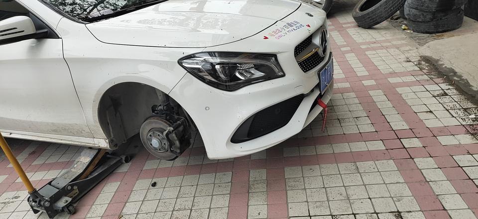 奔驰cla级-你们的车，跑高速有感觉啥东西一直在转动的声音吗？