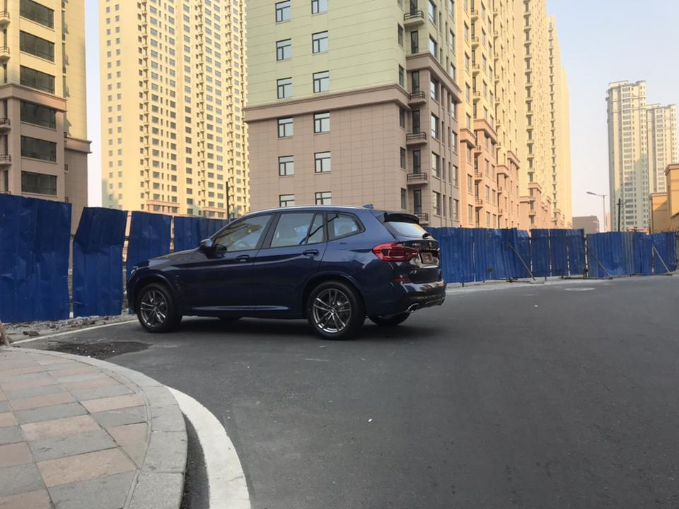 宝马x3-问题1:大家的大灯冬天是否上霜？
问题2:为什么我表显得平均时速一直是20左右？