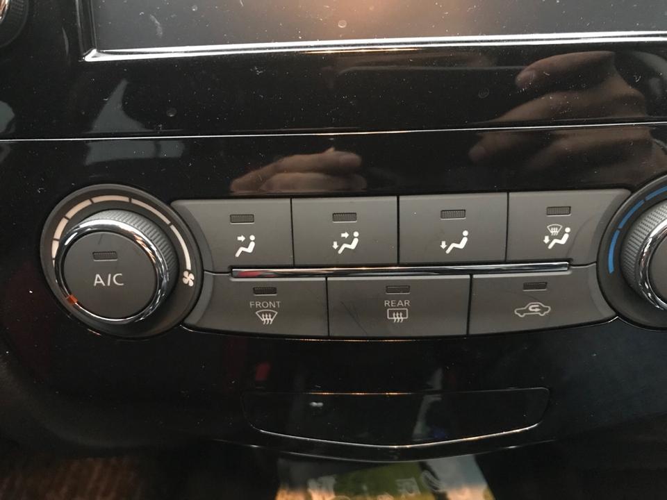 逍客-新车，空调按键，一画就花了啊！这是为什么？