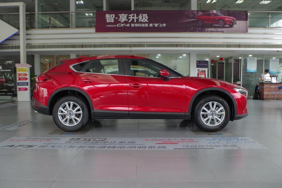 马自达cx-4-今天去4S店看了马自达CX—4 2.5运动版库存车落地大概182000请问这个价格可以入手吗