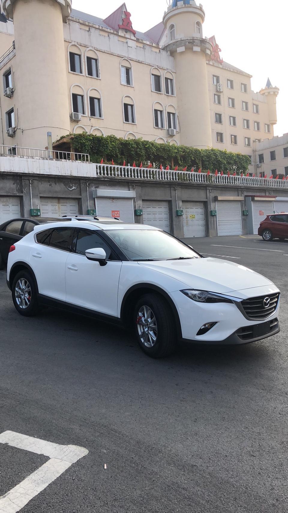 马自达cx-4-2.0活力版可以加装带螺丝的车顶行李架吗？有没有预留空位？没有的话只能安装3M胶的吧
