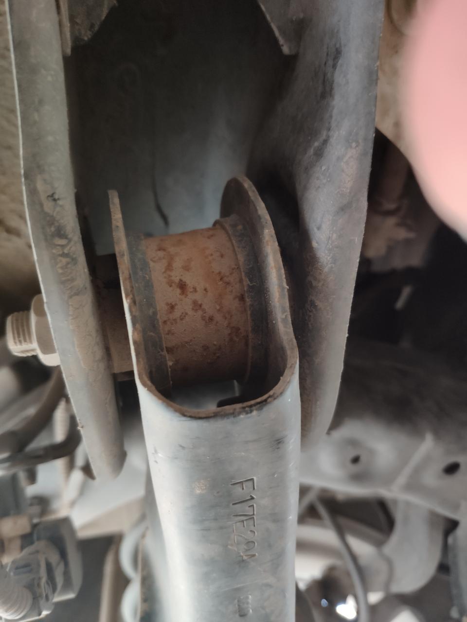 马自达cx-4-16款cx4  2年多的车   这个位置生锈   你们有吗？