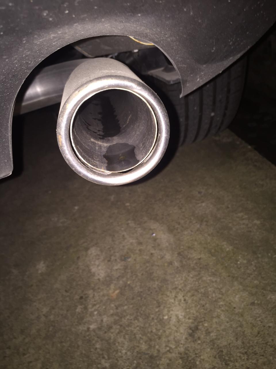 马自达cx-4-2.0CX_4排气管有水正常吗？没开空调。