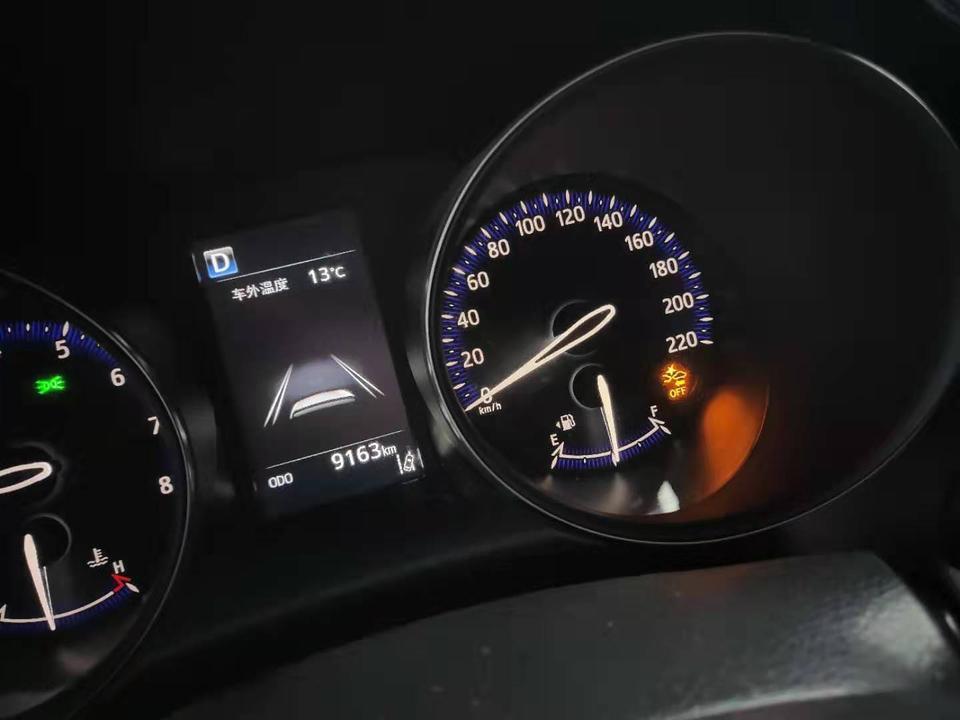 丰田c-hr-丰田CHR老师帮我看看黄色的灯是什么意思啊