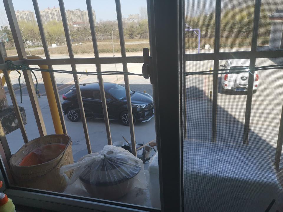丰田c-hr-买了车十天没开，结果提示蓄电池充电正常不。是不是这款车蓄电池电容量小啊