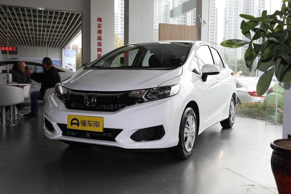日常家用，飞度CVT舒适，轩逸2019CVT舒适，选哪一个更好？