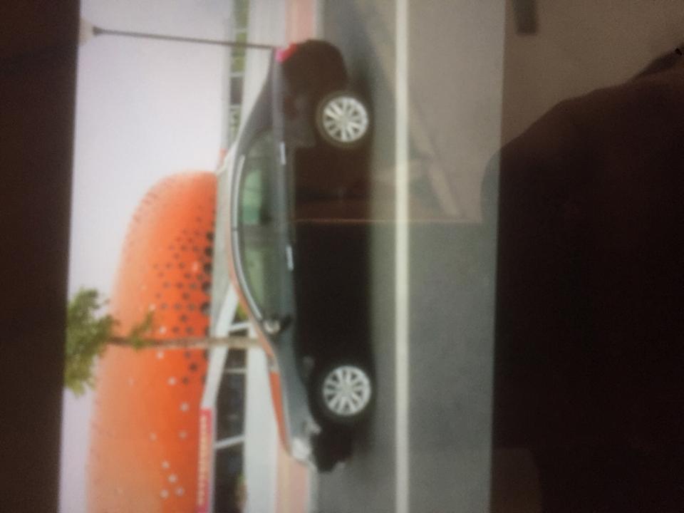 13款帝豪ec718刹车硬 刹车距离长 系什么原因 求解?