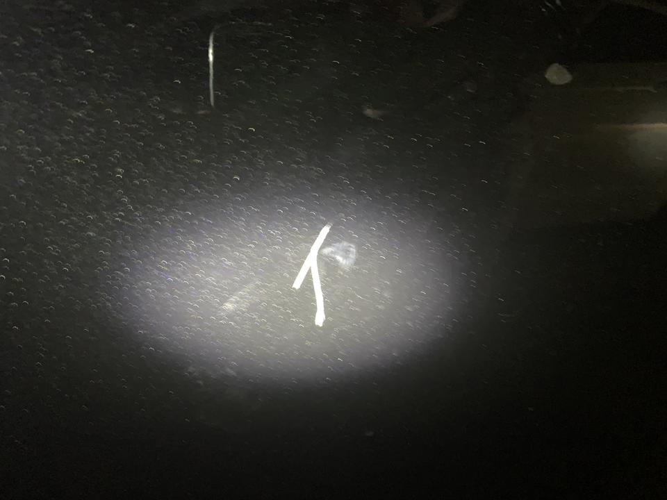 奔驰glc-车停楼下被小孩给划了！被刻了字母！这种4s店补漆大概多少钱啊？