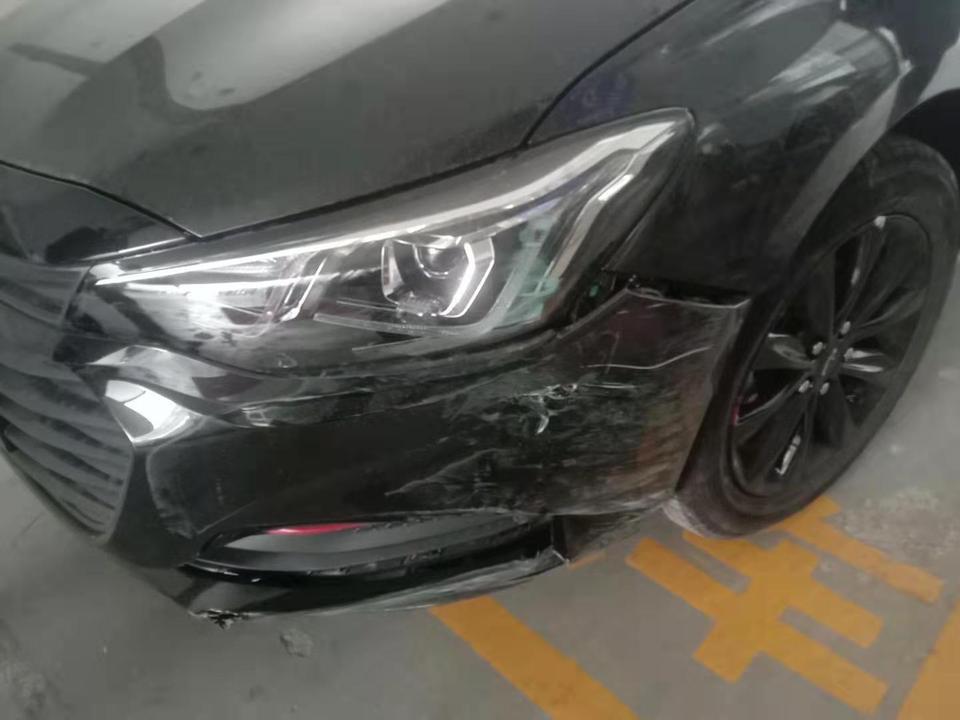 科鲁泽前包围换换多少钱？