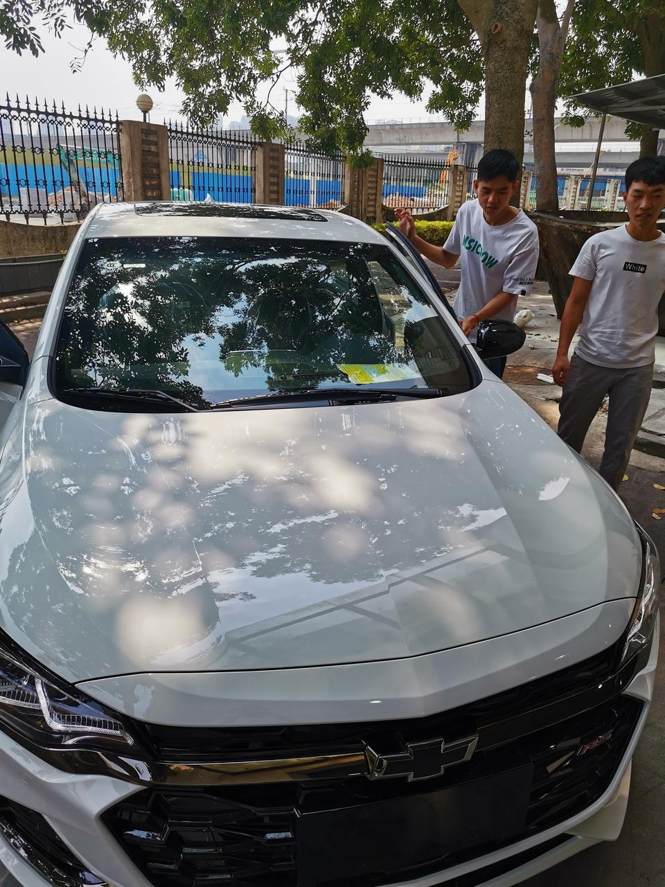 请问一下，车友们，科鲁泽加满油是多少钱啊，大概能跑多少公里