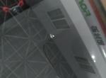 奥迪q3-高速上行驶被一颗小石子敲了。问一下如果换前挡风玻璃要多少钱？有必要换吗？