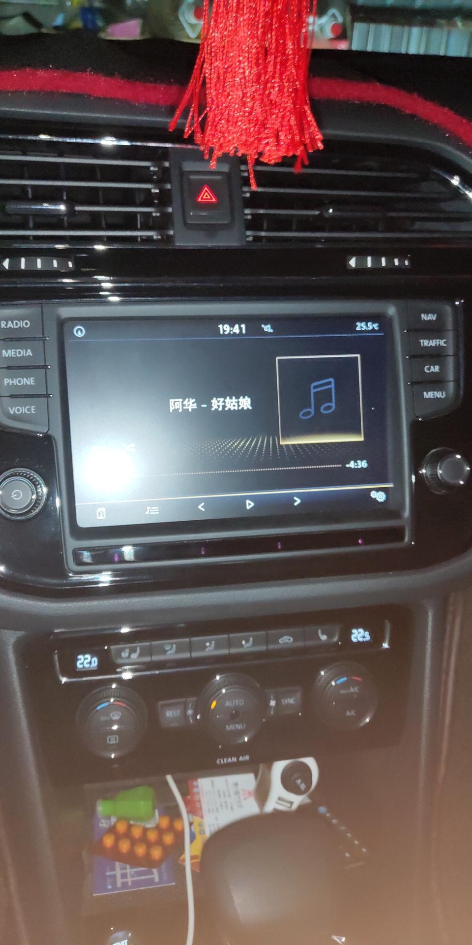 大众途观L18豪华版怎么播放视频音乐求大神告知
