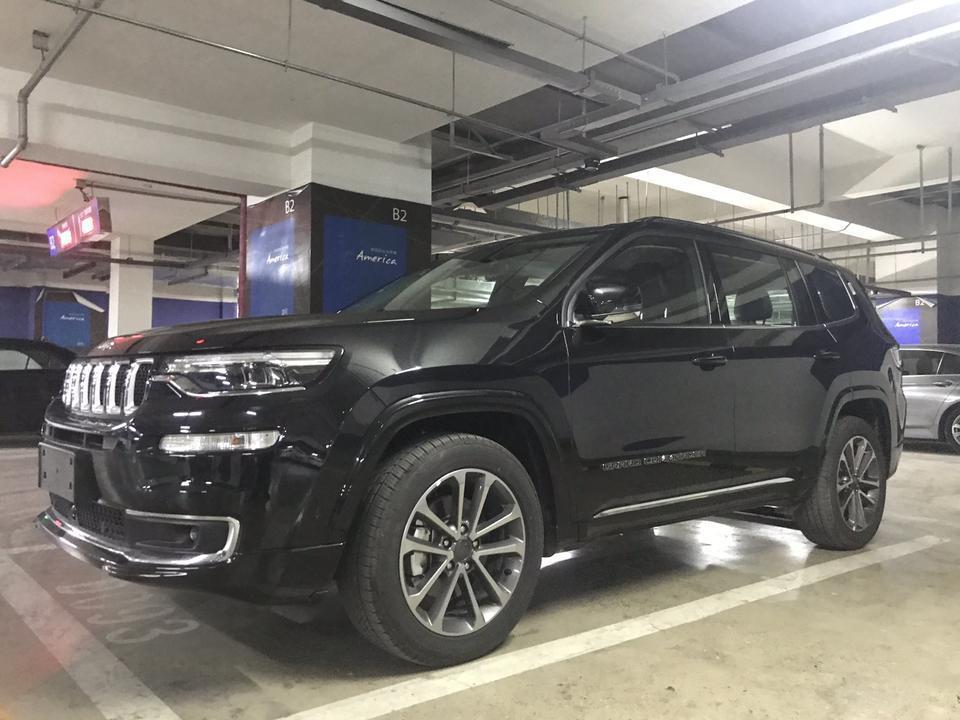 Jeep大指挥官  智享版 新车开了2000公里了， 在高速尝试了一下开到150脉， 下高速后加满一箱油停了一天， 在打火发动机声音一段一段的， 在开感觉动力就没有那么强了， 发动机声音感觉也大了点， 是否大家都有这个阶段？还是我加油加的不行。
