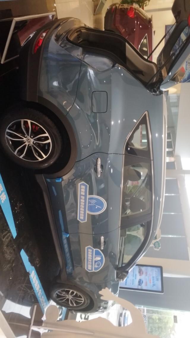 风光580智尚型自动升级版的，，落地125000亏不亏，订了车要多久才能提到车？