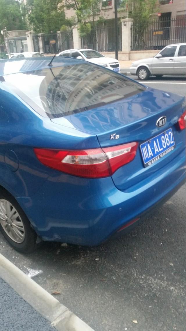 艾瑞泽7-这个车的皮真的很薄吗