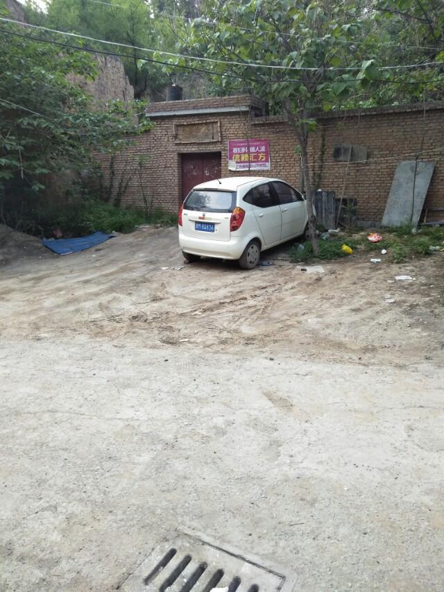 奔奔-大家看看这是什么车 
 2018年05月09日18:23:28