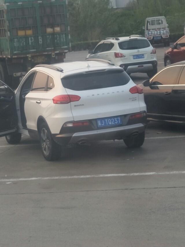 猎豹cs10-大家看看这是什么车 
 2018年04月29日18:36:22