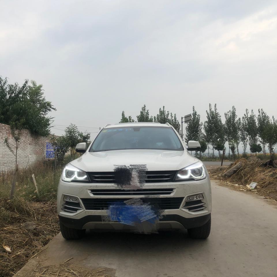 汉腾x7-请教老师们，我左边这个灯是什么情况？