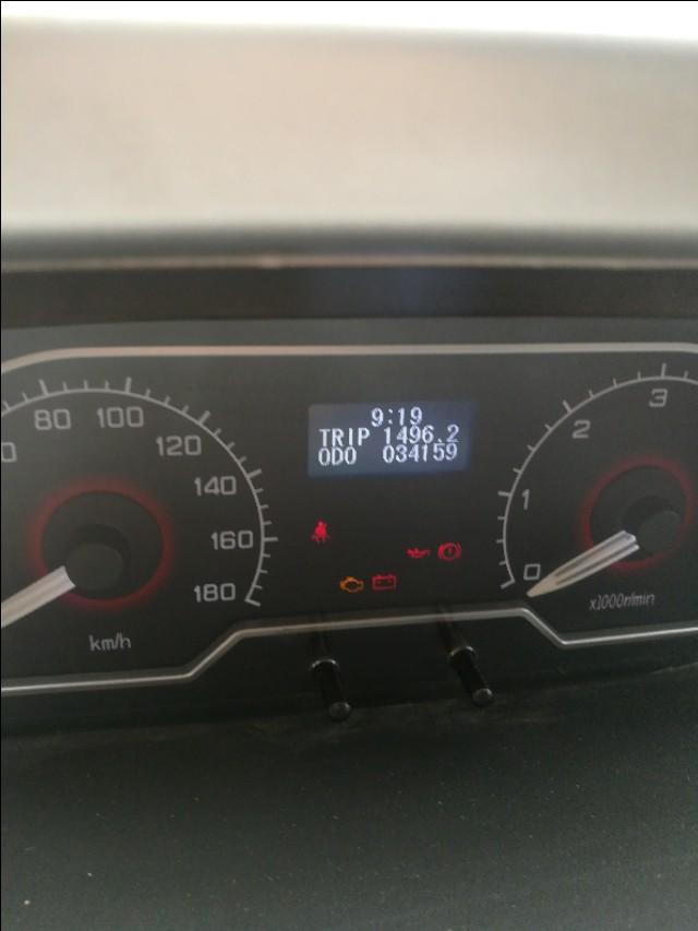上汽maxus v80-上汽大通V80仪表盘上的时候调整以后又会变快是为什么？